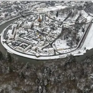 Bouillon et la Semois sous la neige